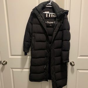 Good condition Aritzia TNA super puff long coat